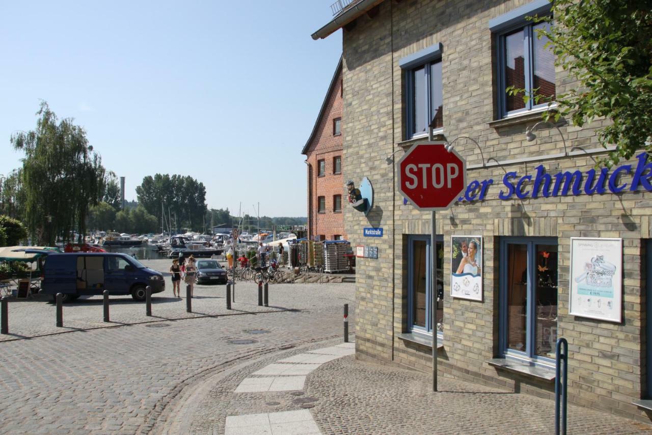 Ferienwohnung Zum Yachthafen 瓦伦 外观 照片